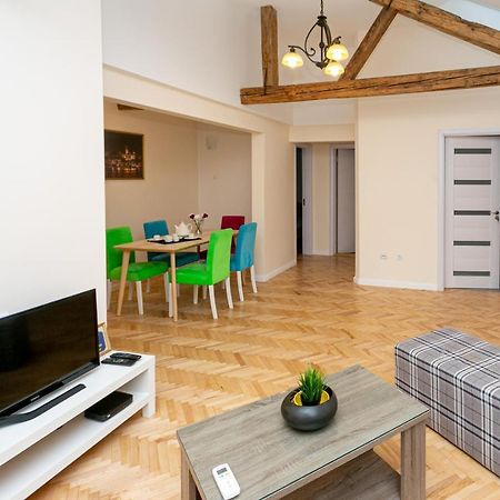 Grand Suite Centre Belgrado Buitenkant foto