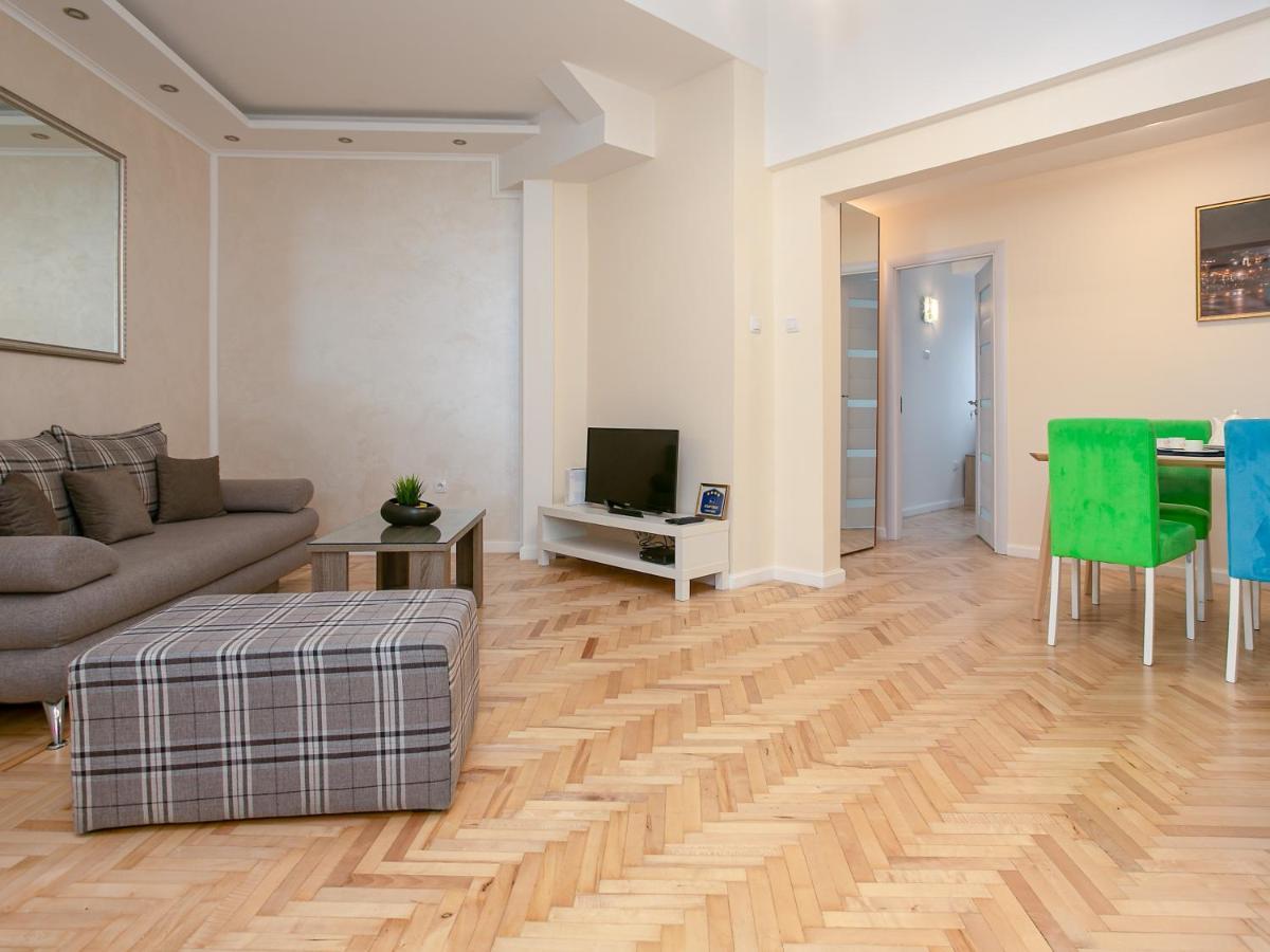 Grand Suite Centre Belgrado Buitenkant foto