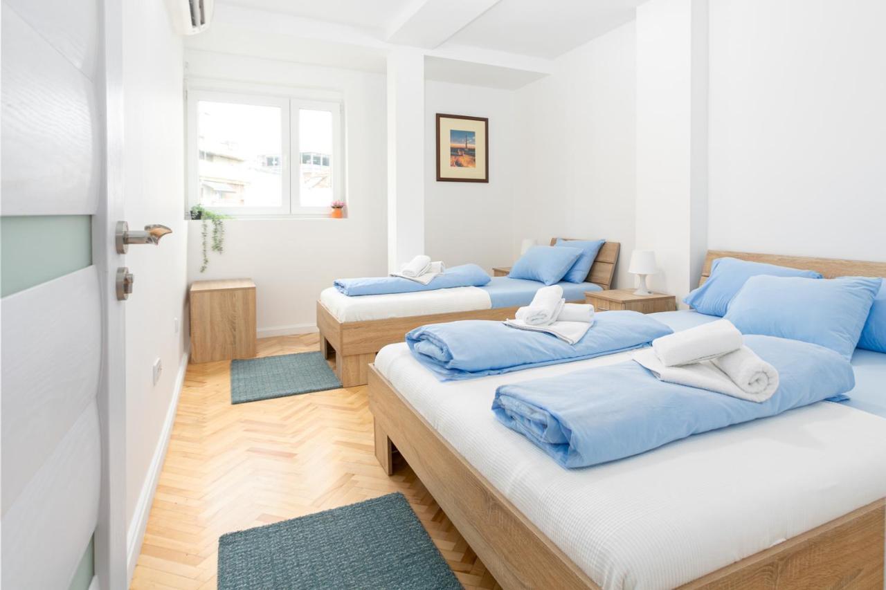Grand Suite Centre Belgrado Buitenkant foto