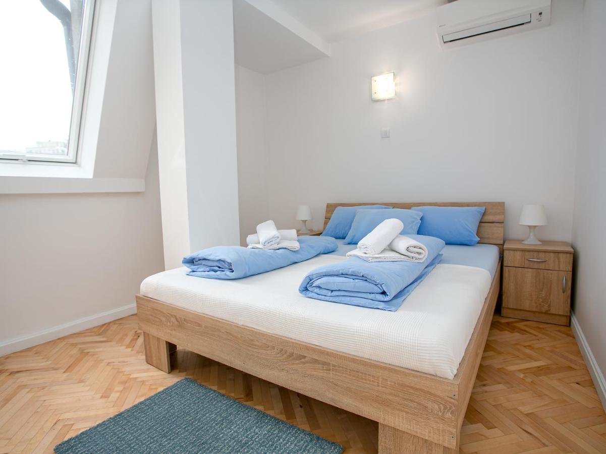 Grand Suite Centre Belgrado Buitenkant foto